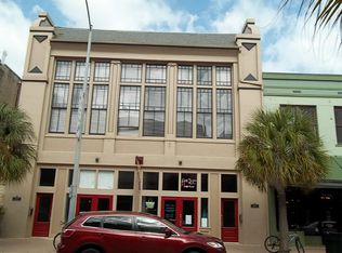 2120 Post Office St, Galveston, TX 77550