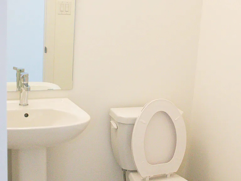 44 Totten Trl — Photo 3