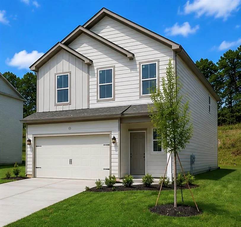 4 bed, 3.0 bath, 2296 sqft, $2,280 — Photo 2