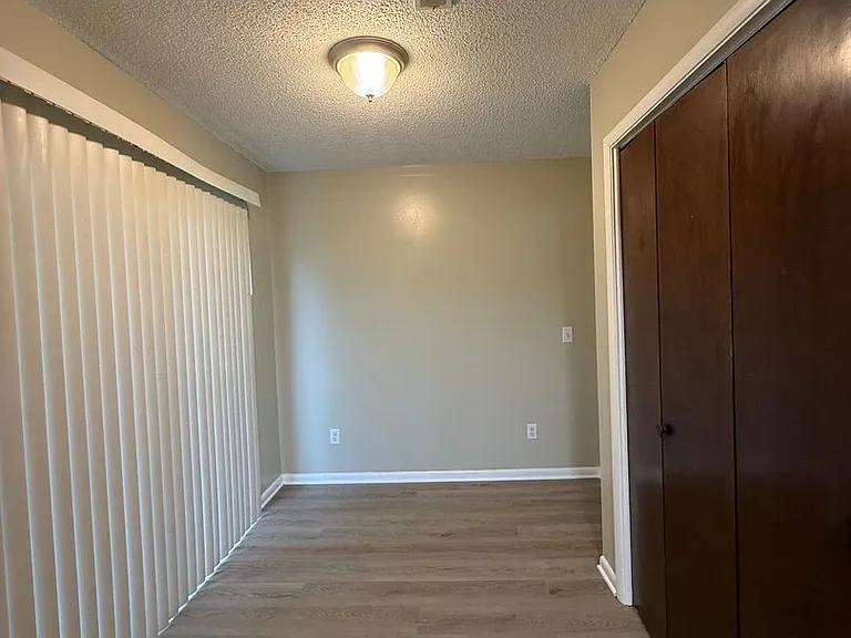100 Anthony Circle — Photo 11