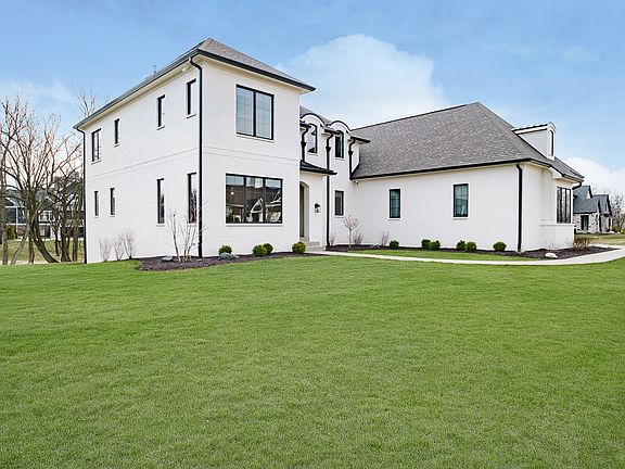 3rd image of 20674 Chatham Crest Ct