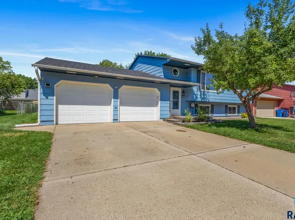 6608 W 53rd St, Sioux Falls, SD 57106