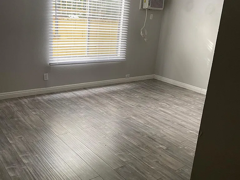 20208 Leadwell St #1 — Photo 8