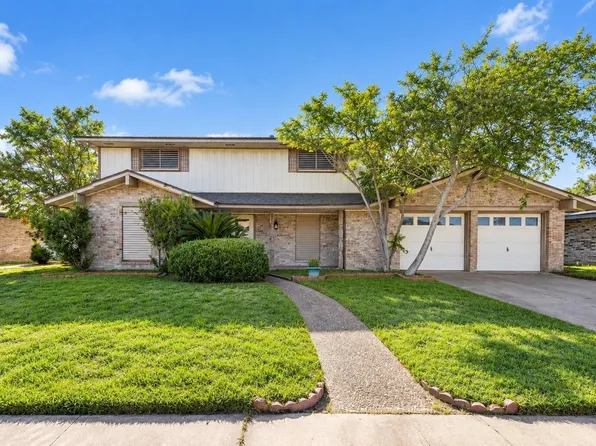 204 Trinity Dr, Portland, TX 78374
