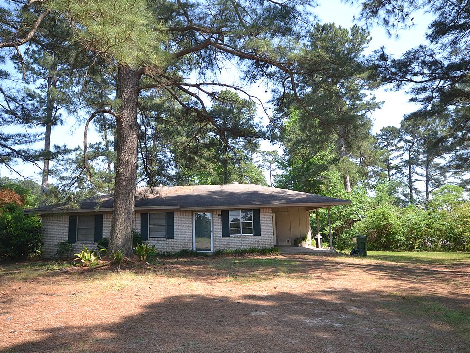 1st image of 810 Columbia Road 47