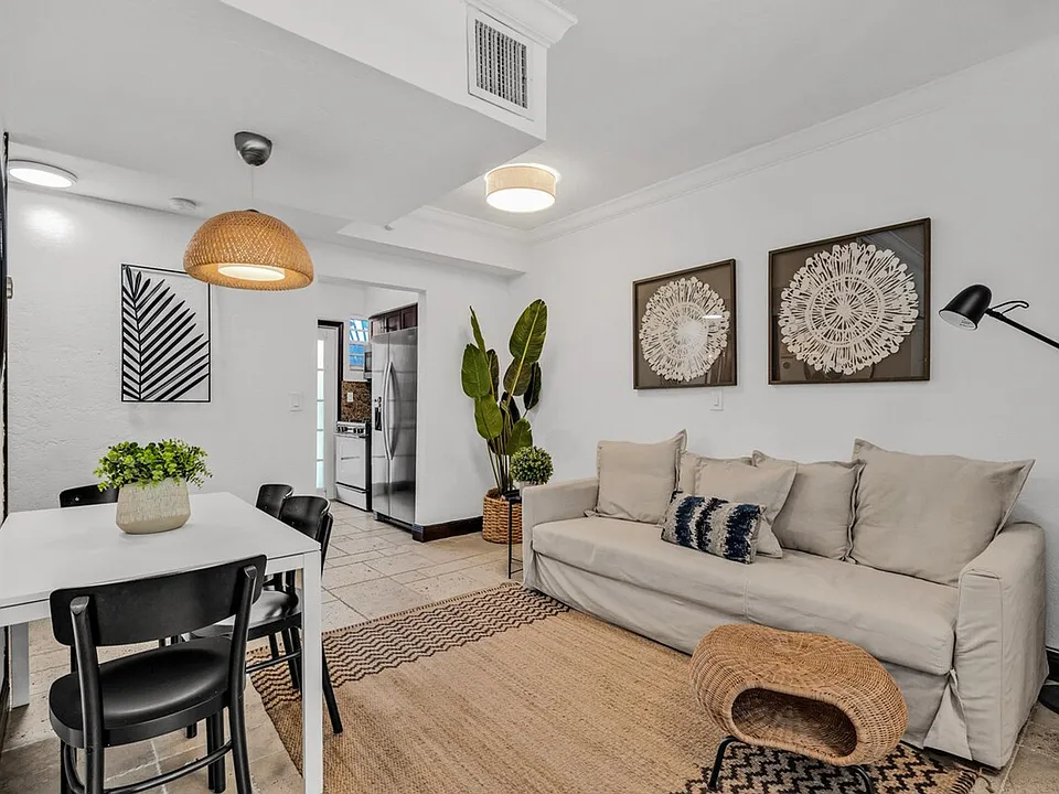 1800 Meridian Ave #2-ID1540491P