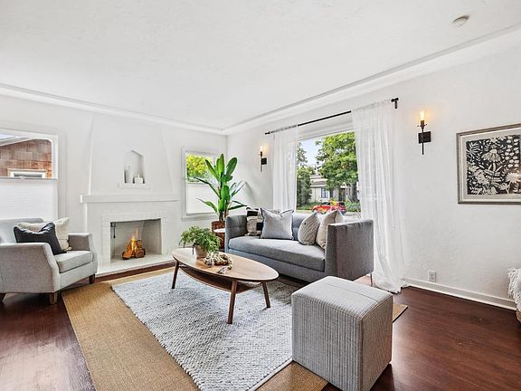 5th image of 2220 California Street