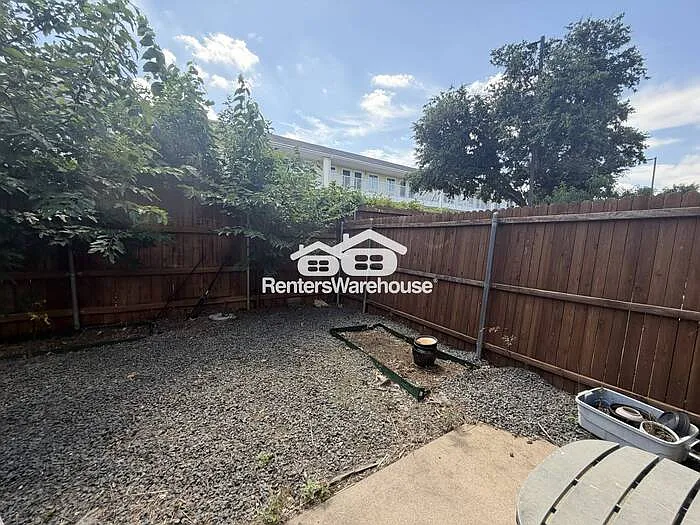 3612 Vienna St — Photo 40