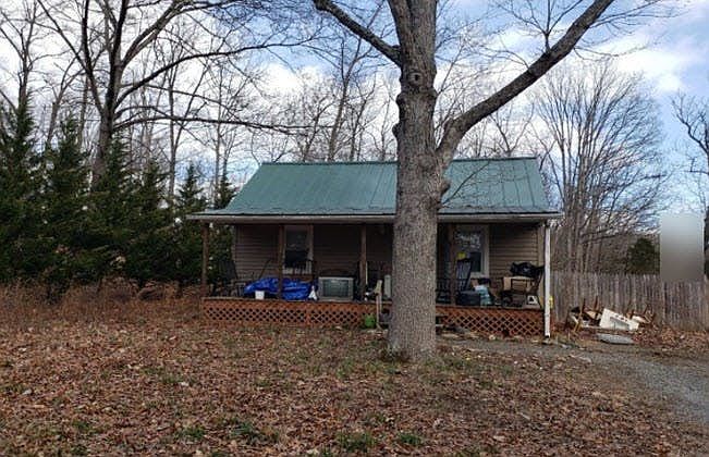 1st image of 444 Charmwood Ln
