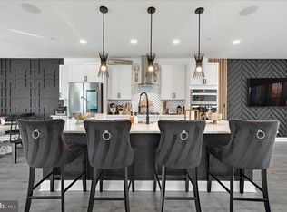 21 Greensborough Rd, Reisterstown, MD 21136