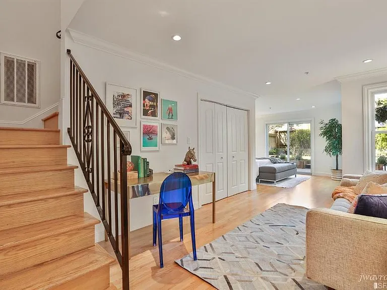 2560 Bryant St — Photo 12