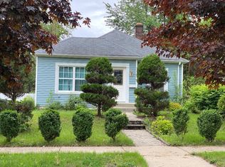 885 S Lincoln Ave, Kankakee, IL 60901