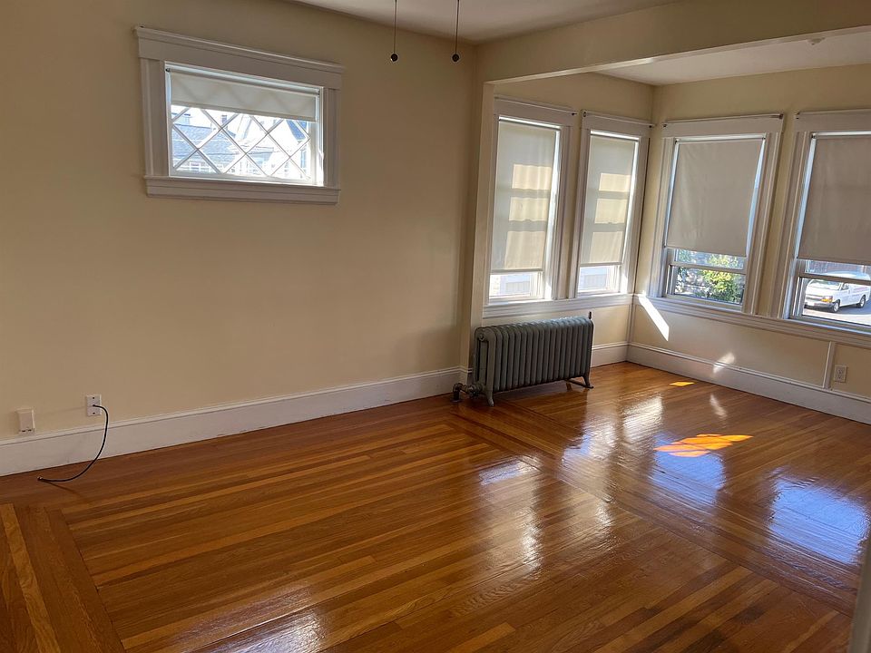 1st image of 62 Winchester St