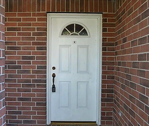4th image of 305 Mammoth Springs Ln
