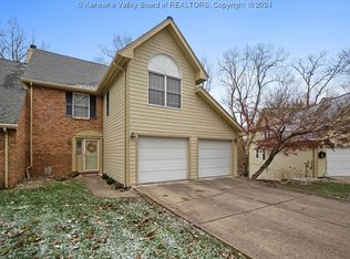 11 Hamilton Pl, Charleston, WV 25314