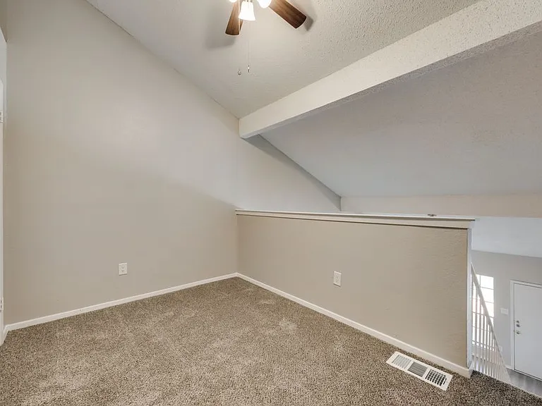 1217 Pecan Square Dr #222 — Photo 12