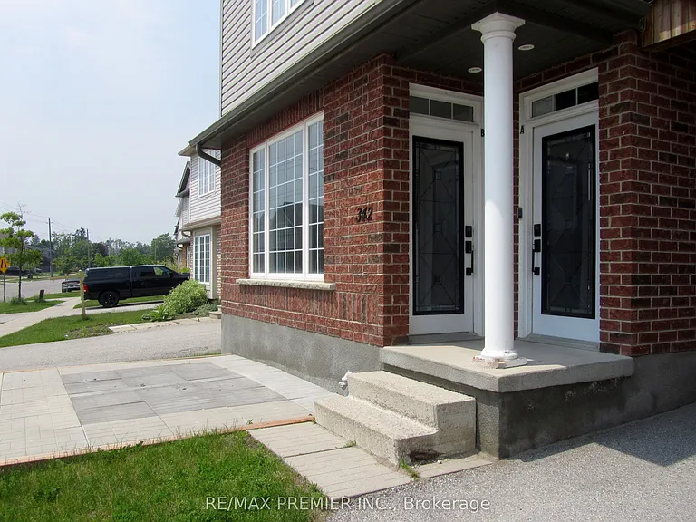342 Edgehill Dr #B — Photo 3