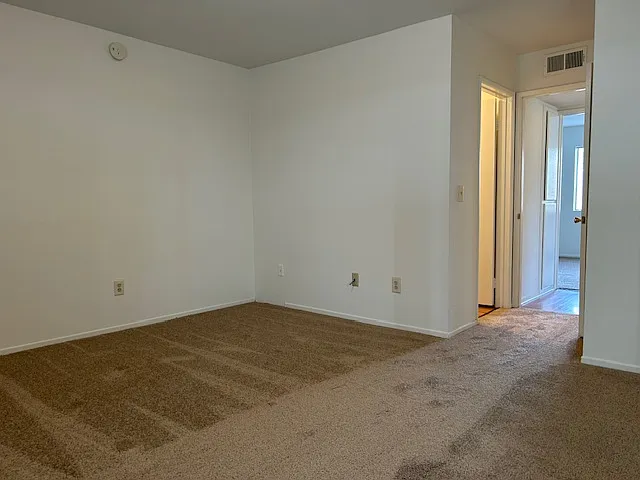 623 E Cypress Ave #301 — Photo 3