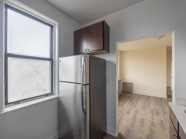 1500 N Kedzie Ave #3J, Chicago, IL 60651