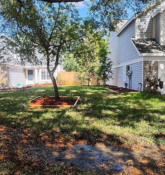 2205 Maryday Ct — Photo 2