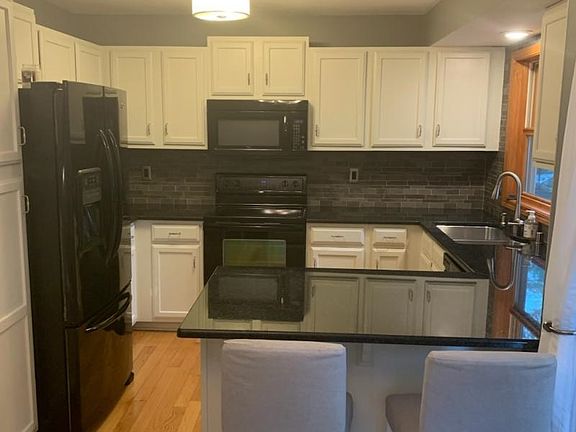 5th image of 5010 Stage House Trl