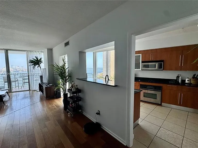 325 S Biscayne Blvd #CU-1523 — Photo 15