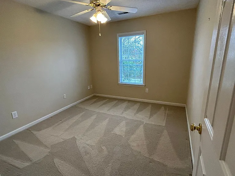 1300 Woodburn Ct — Photo 18