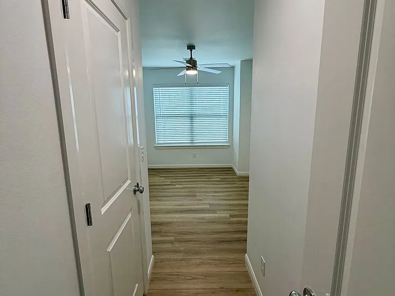 103 N Atlanta St — Photo 5