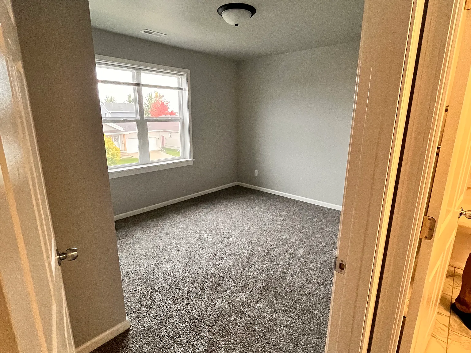 3 bed, 1300 sqft, $2,600 — Photo 4