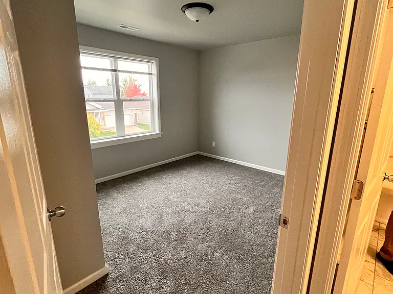 2720 Hazelnut Trl — Photo 3