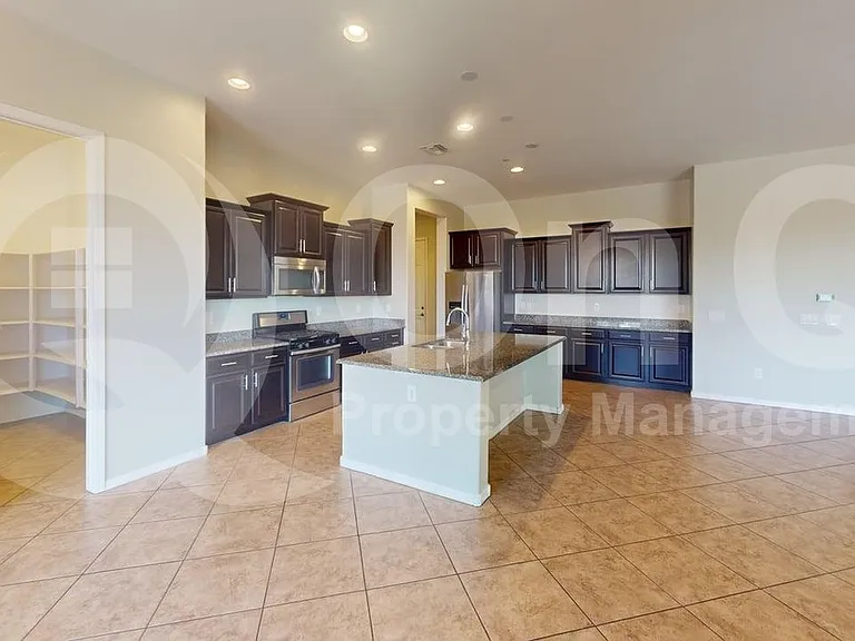 6492 W Whispering Windmill Ln — Photo 4