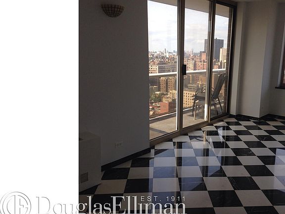 4th image of 200 E 89th St APT 26C