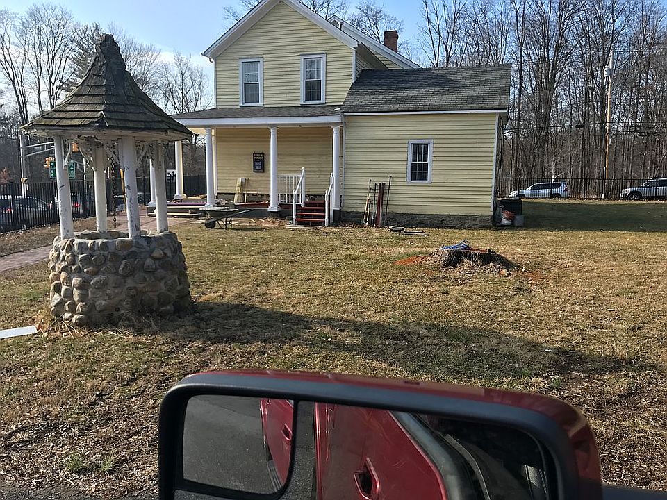 2nd image of 748 Wyckoff Ave