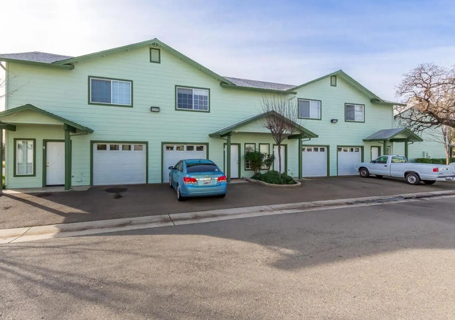 3900 - 3892 Rhonda Rd 1-4 — Photo 1