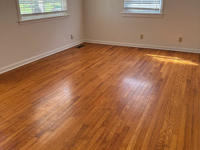 5422 Oakmont Cir — Photo 1
