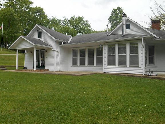 3rd image of 109 Charles St
