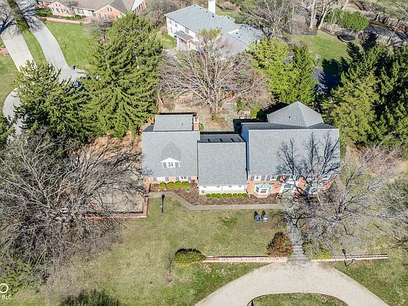 4th image of 514 Round Hill Rd