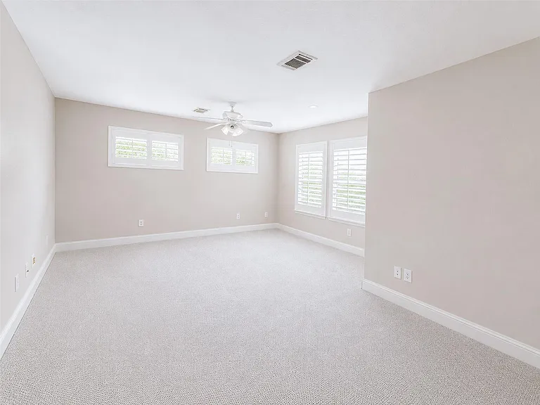 18 Doeskin Pl — Photo 34