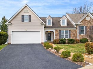 35 Buckingham Cmn, Waynesboro, VA 22980