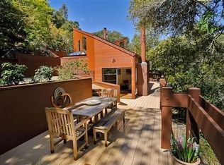 1065 Hayne Rd, Hillsborough, CA 94010