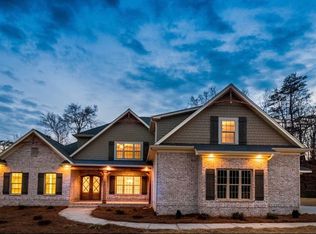 7556 Montrachet Dr, Lewisville, NC 27023