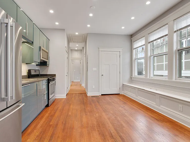 1161 Monroe Dr NE #B — Photo 6