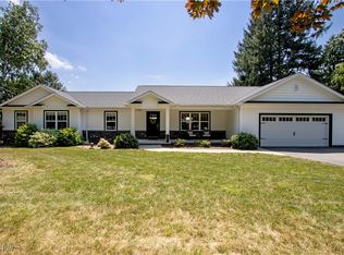 2032 Paradise Rd, Orrville, OH 44667