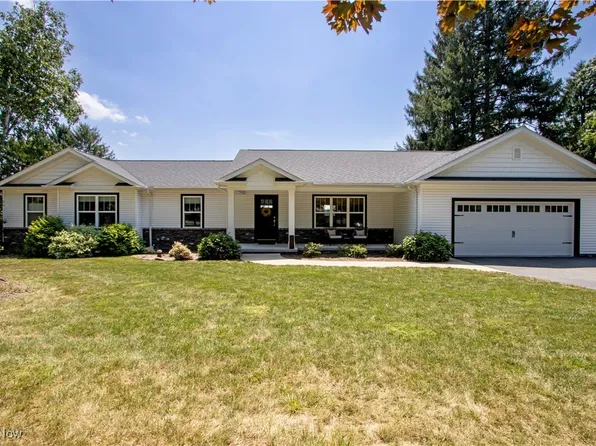 2032 Paradise Rd, Orrville, OH 44667