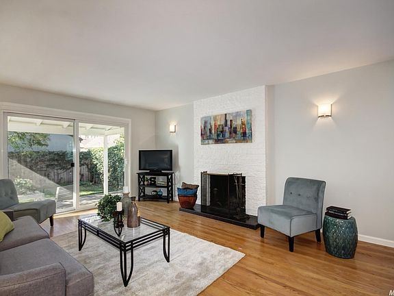 4th image of 5904 Camellia Ave