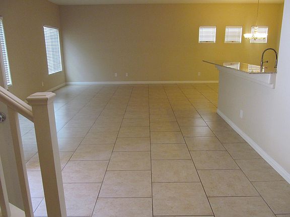 5th image of 9614 Volk Ave
