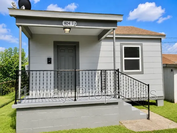 804 Garden Rd #1/2, Marrero, LA 70072