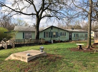 108 S Main St, Macomb, OK 74852