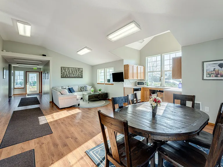 Big Meadow Apartments — Photo 12