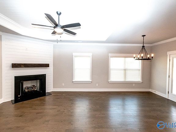 5th image of 153 Rosemary Ayers Dr